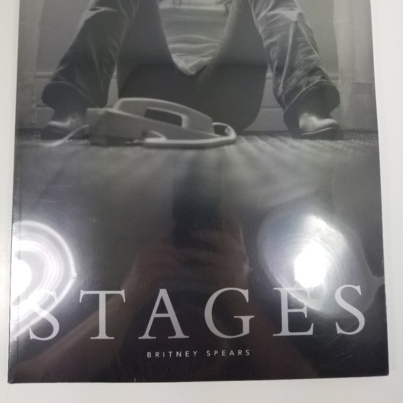 Britney Spears Stages new book original sealed - Picture 4 of 5